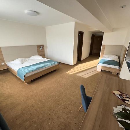 Hotel Regal Braszów Zewnętrze zdjęcie