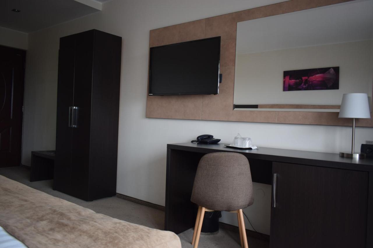 Hotel Regal Braszów Zewnętrze zdjęcie