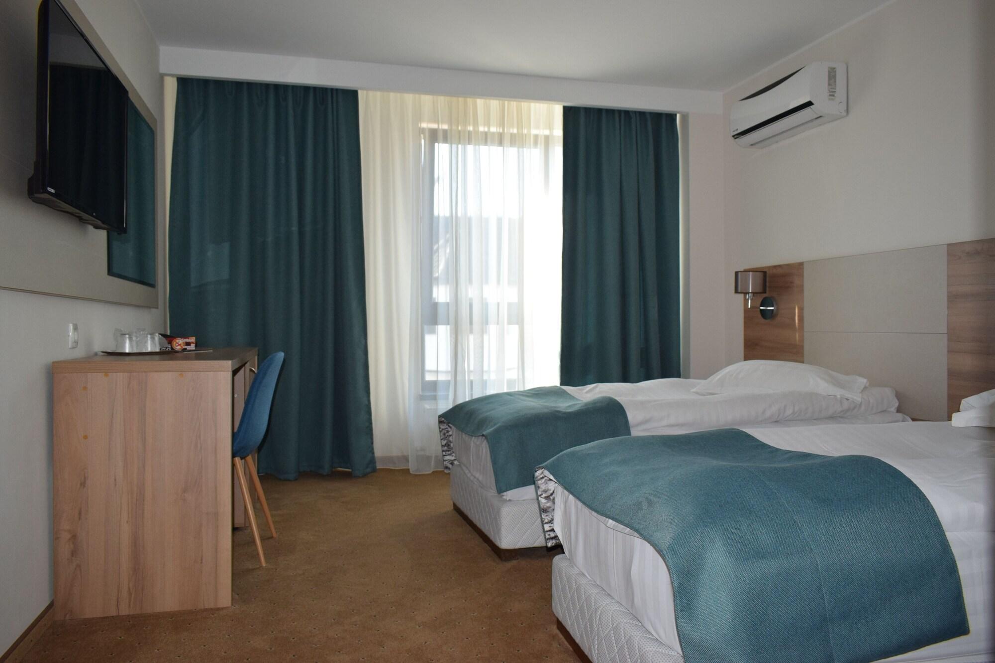 Hotel Regal Braszów Zewnętrze zdjęcie