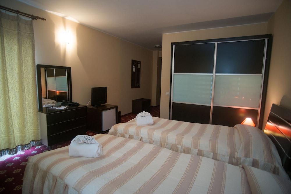 Hotel Regal Braszów Zewnętrze zdjęcie