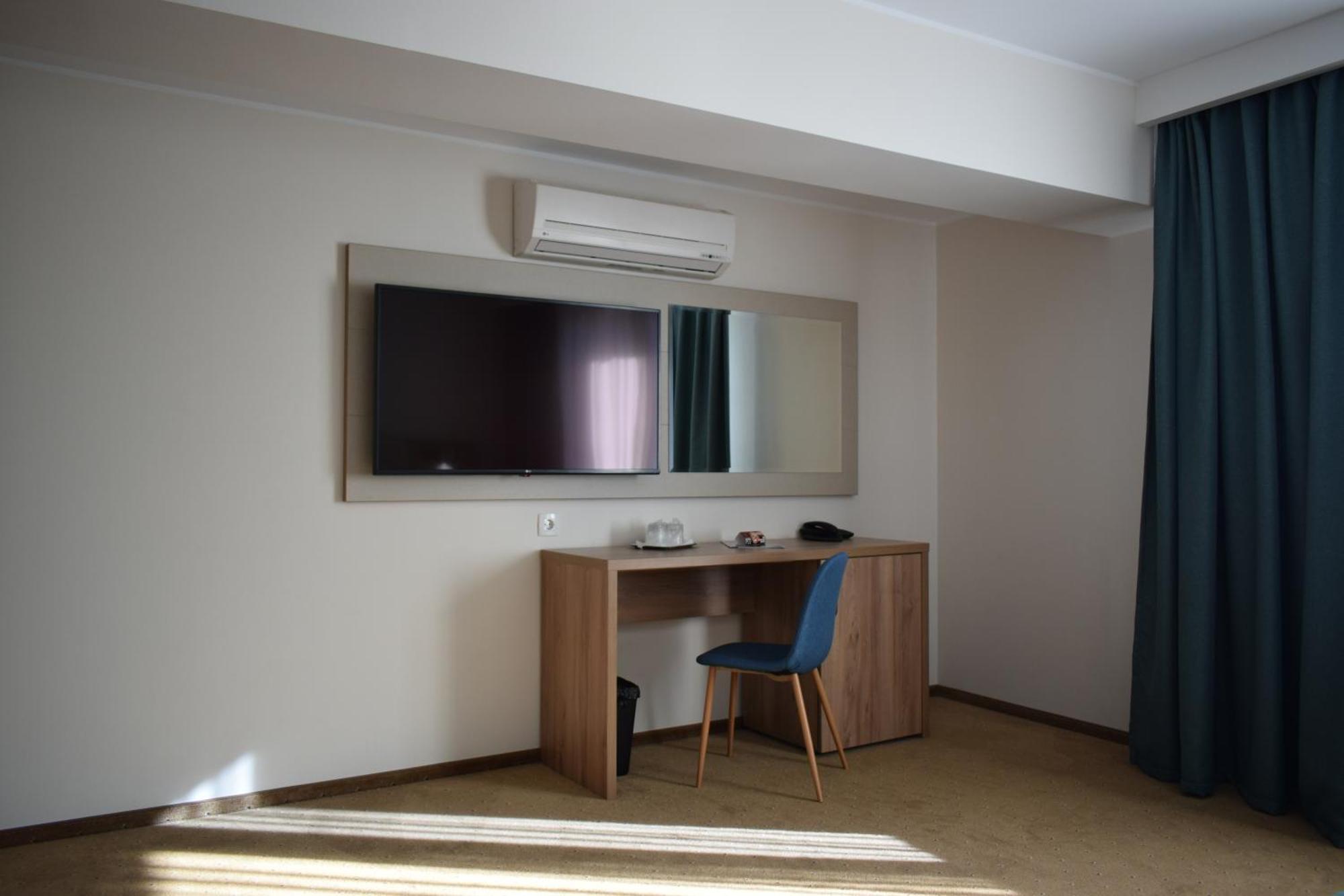 Hotel Regal Braszów Zewnętrze zdjęcie