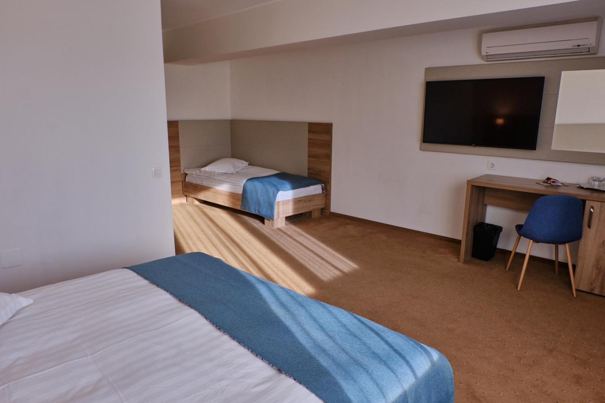 Hotel Regal Braszów Zewnętrze zdjęcie