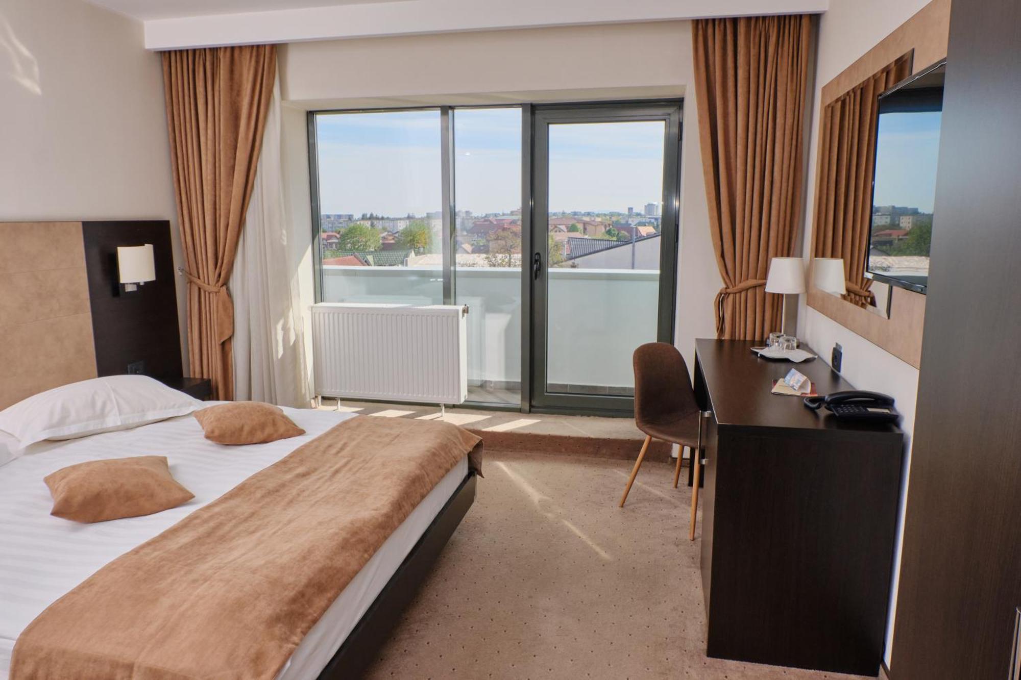 Hotel Regal Braszów Zewnętrze zdjęcie