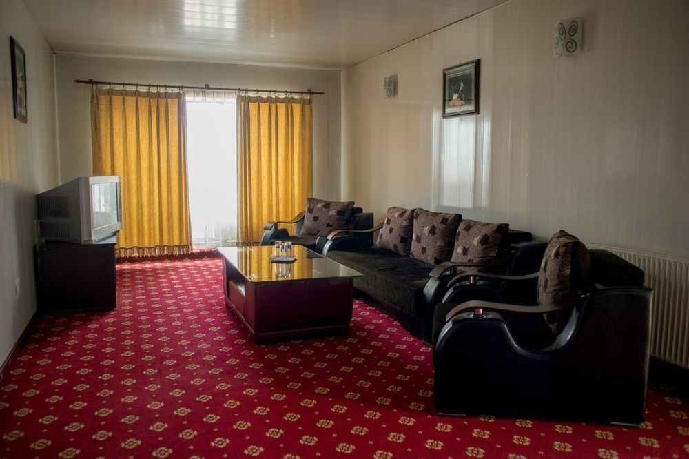 Hotel Regal Braszów Zewnętrze zdjęcie